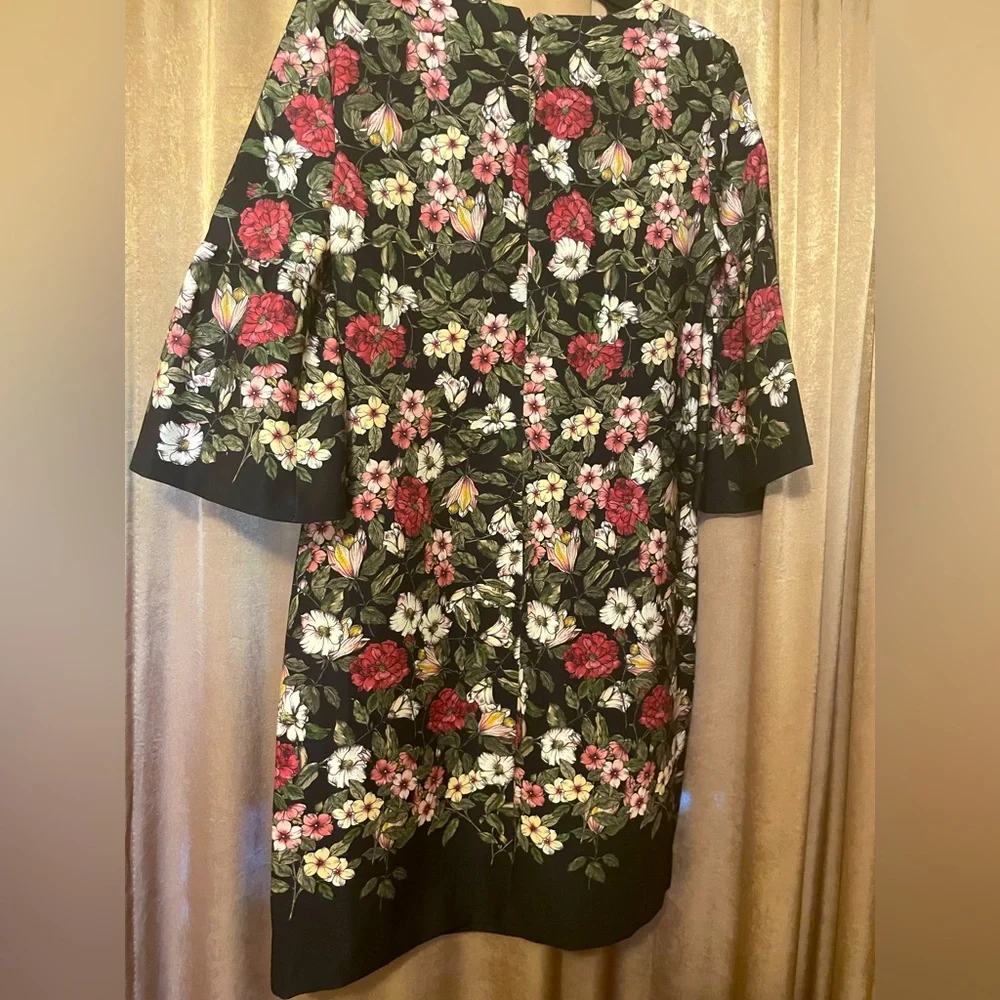 Karl Lagerfeld Paris NWT Floral Bell Sleeve Shift Dress 6 Black Pink - Picture 6 of 8